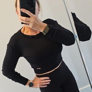 Bombshell Sportswear Black Long Sleeve Crop Top NWOT